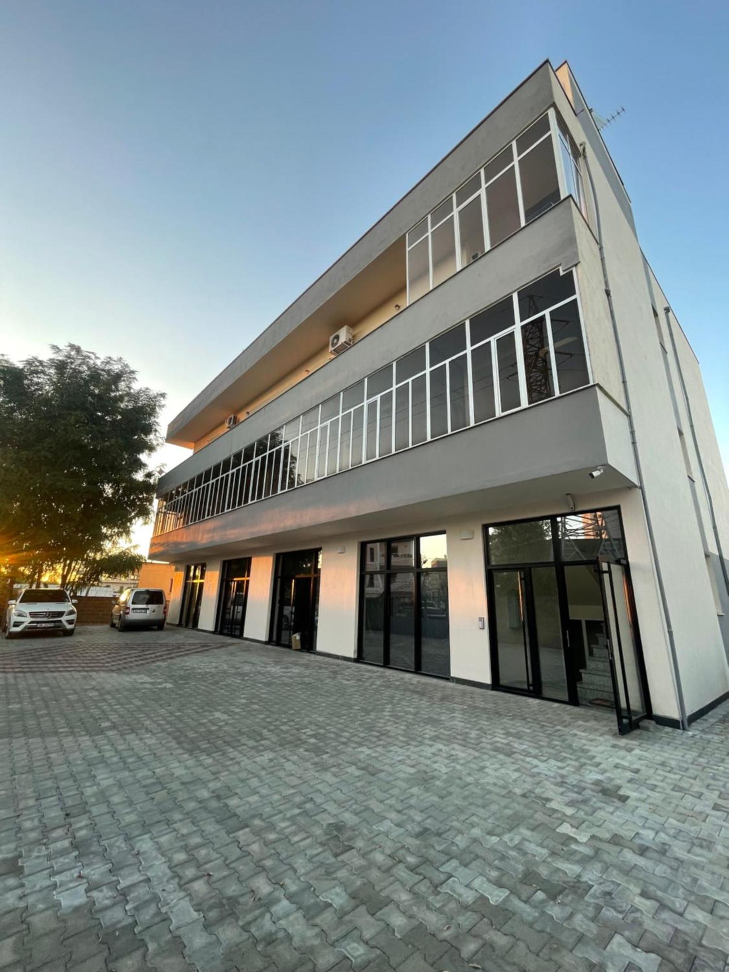 Franco Apartments Tirana Exteriör bild